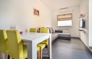 Photo 2 - 1 bedroom Apartment in Senj with swimming pool and terrace