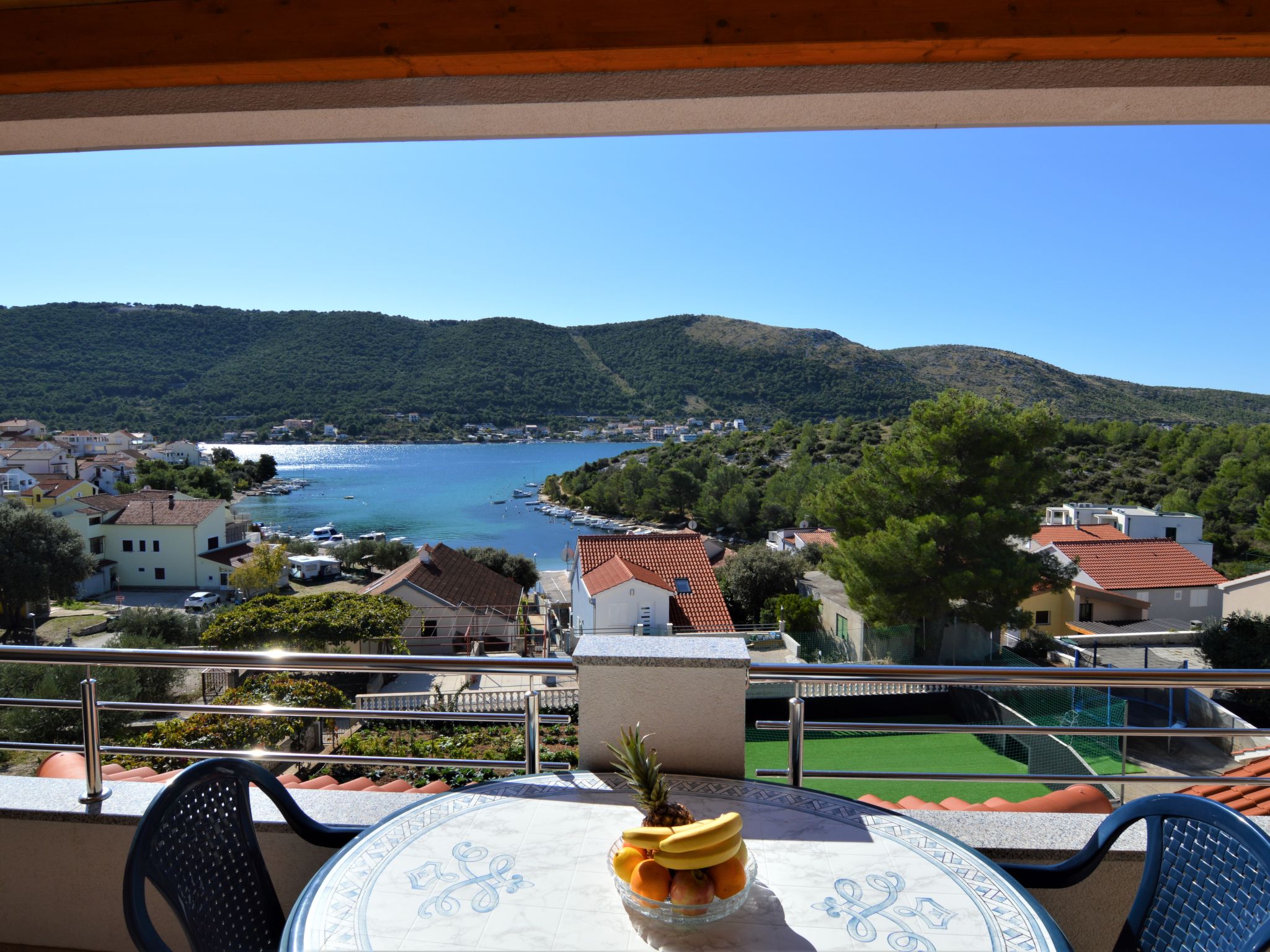 Foto 5 - Apartamento de 2 habitaciones en Sibenik con vistas al mar