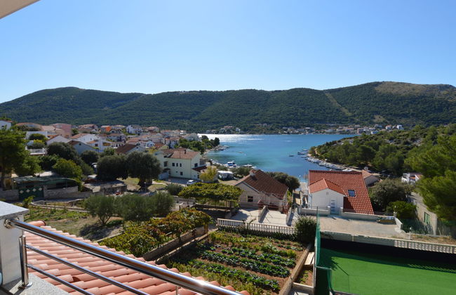 Apartamento de 3 quartos em Sibenik com jardim - Foto 15