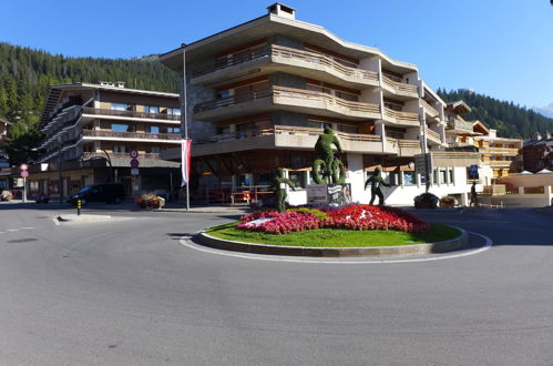 Foto 1 - Apartment mit 1 Schlafzimmer in Crans-Montana mit blick auf die berge