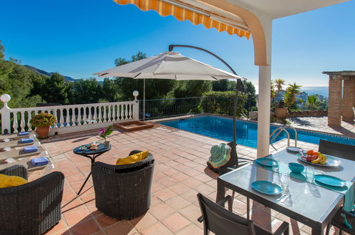 Photo 1 - Maison de 4 chambres à Frigiliana avec piscine privée et jardin