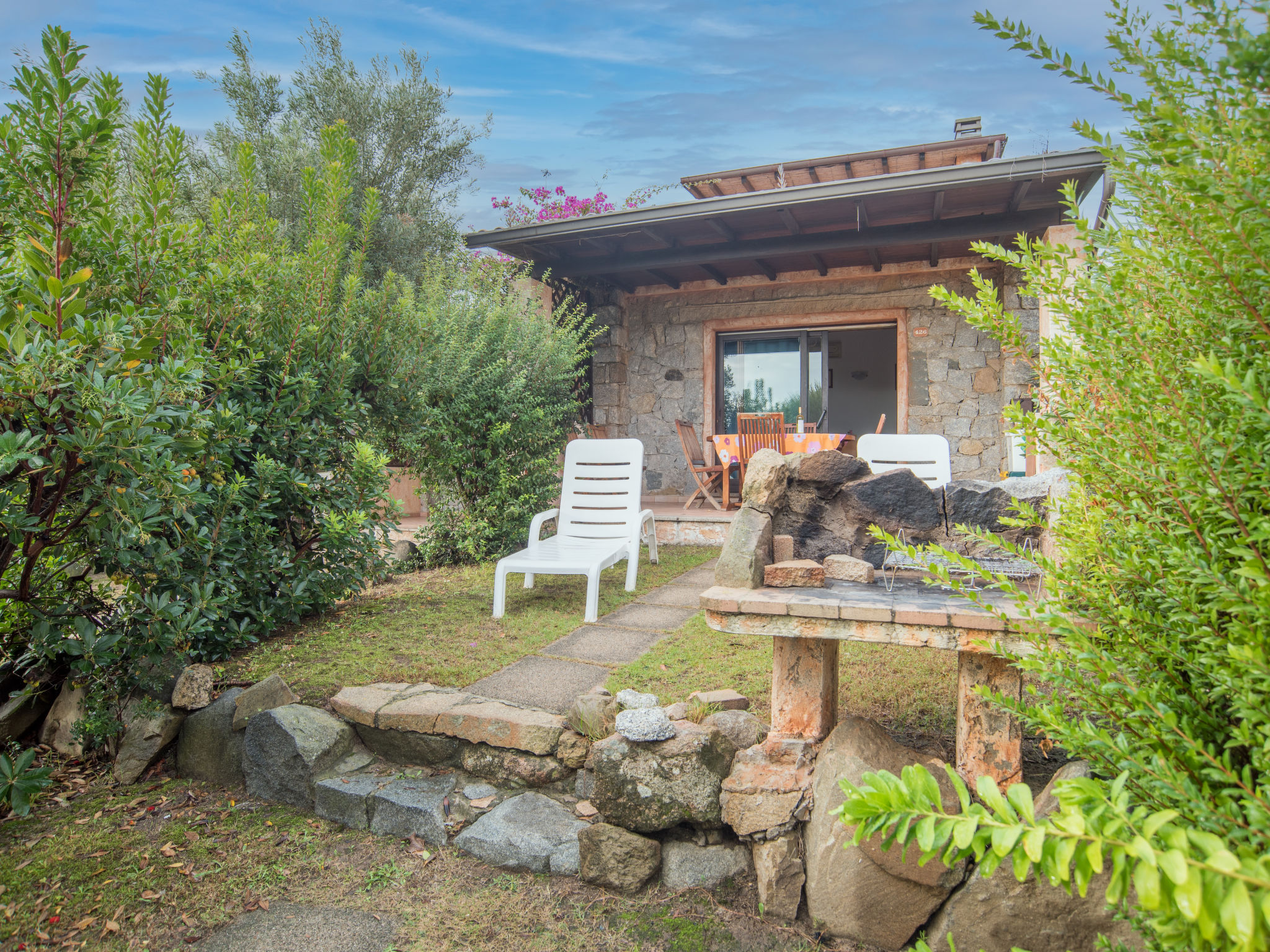 Photo 2 - Maison de 2 chambres à Castiadas avec jardin et vues à la mer