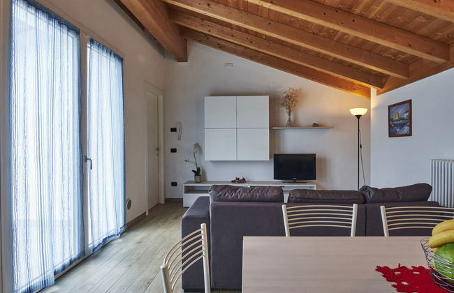 6 bedroom House in Dervio with garden and terrace - Photo 6