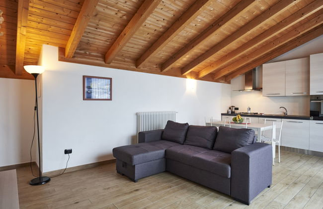 6 bedroom House in Dervio with garden and terrace - Photo 3