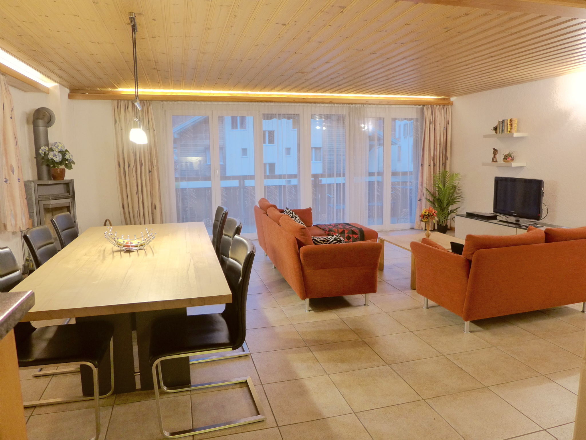 Photo 2 - 3 bedroom Apartment in Wilderswil with garden