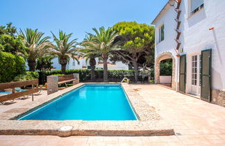 Photo 3 - 6 bedroom House in Es Mercadal with private pool and sea view