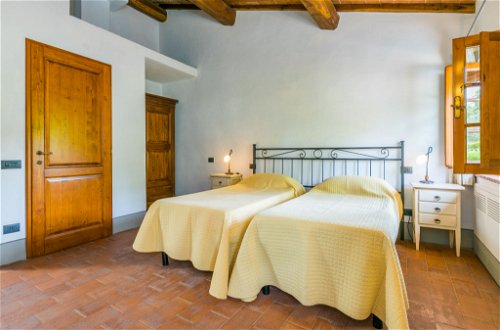Photo 16 - 2 bedroom House in Castelfiorentino with swimming pool and garden