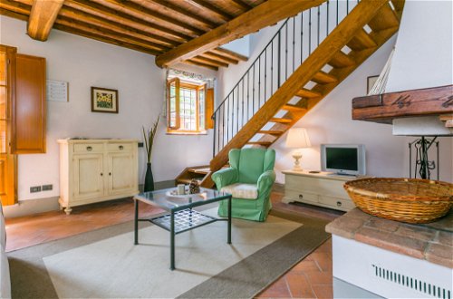 Foto 10 - Haus mit 2 Schlafzimmern in Castelfiorentino mit schwimmbad und garten