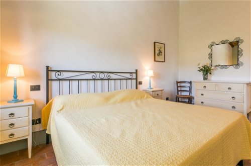Foto 18 - Haus mit 2 Schlafzimmern in Castelfiorentino mit schwimmbad und garten