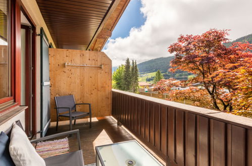 Foto 6 - Apartamento de 2 quartos em Neukirchen am Großvenediger com jardim e vista para a montanha