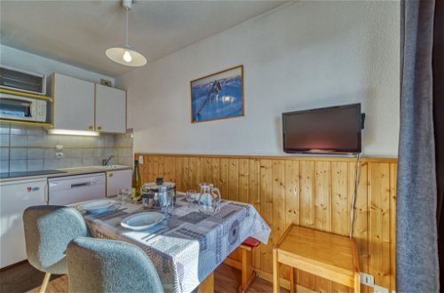 Foto 15 - Appartamento con 1 camera da letto a Les Belleville con vista sulle montagne