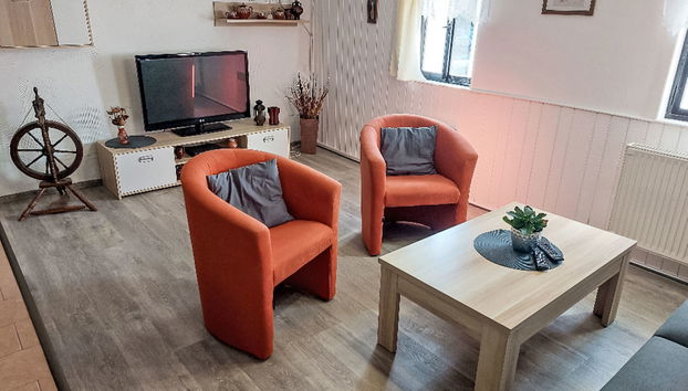Casa con 2 camere da letto a Kvasiny con piscina privata e giardino - Foto 3