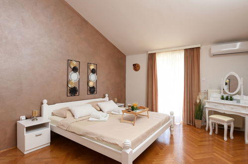 Photo 16 - 4 bedroom House in Zadar with private pool and terrace