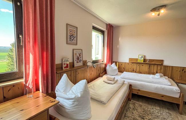 Apartamento de 2 quartos em Löffingen com piscina - Foto 13