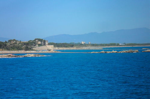 Foto 14 - Appartamento con 2 camere da letto a l'Escala con terrazza e vista mare