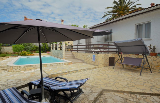 Casa de 2 quartos em Ližnjan com piscina e jardim - Foto 17