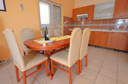 Photo 9 - 2 bedroom House in Blato with terrace and sea view