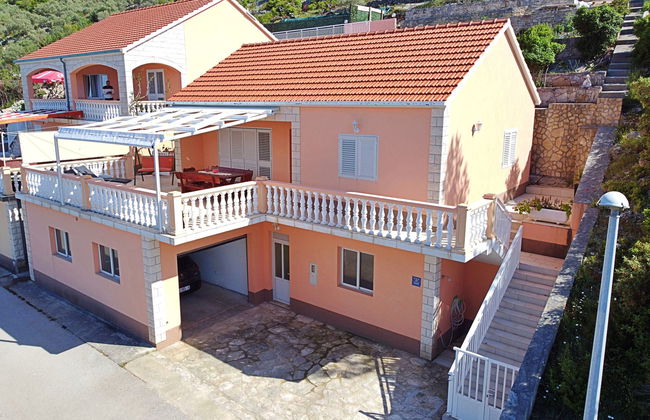 Casa de 3 quartos em Blato com terraço - Foto 2