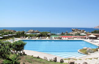 Foto 1 - Apartamento de 1 quarto em Santa Teresa Gallura com piscina e vistas do mar