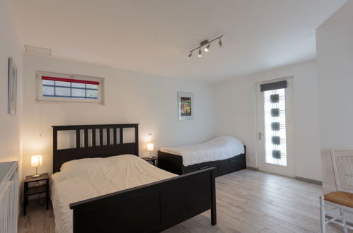 Foto 5 - Appartamento con 1 camera da letto a Saint-Palais-sur-Mer con terrazza e vista mare