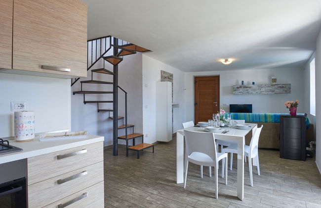 Casa de 6 quartos em Vercana com jardim e terraço - Foto 7
