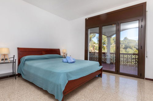 Photo 5 - 2 bedroom Apartment in Begur with garden and sea view