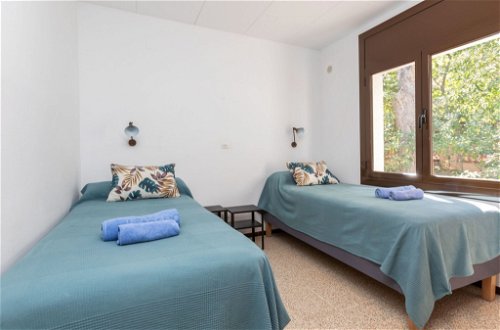 Photo 17 - 2 bedroom Apartment in Begur with garden and sea view