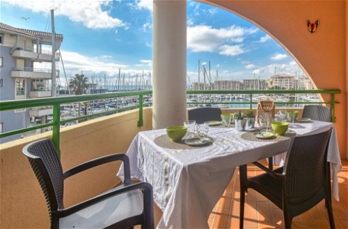 Foto 13 - Apartamento de 1 quarto em Fréjus com terraço e vistas do mar