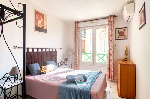 Photo 11 - Appartement de 1 chambre à Fréjus avec terrasse et vues à la mer