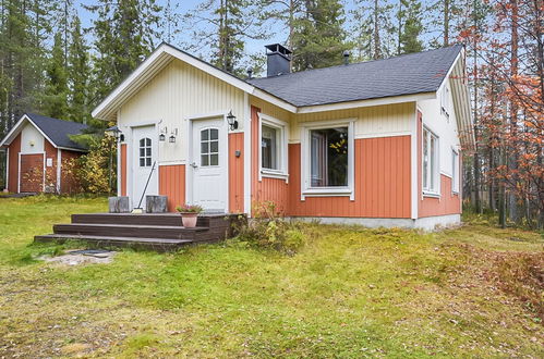 Foto 1 - Casa de 1 habitación en Kuusamo con sauna y vistas a la montaña