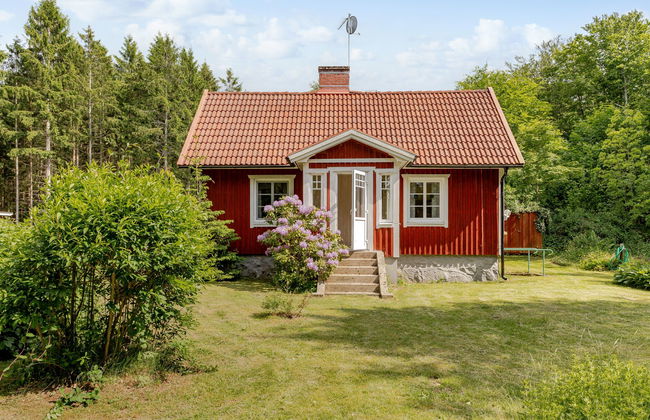 Casa de 4 quartos em Olofström com jardim - Foto 1