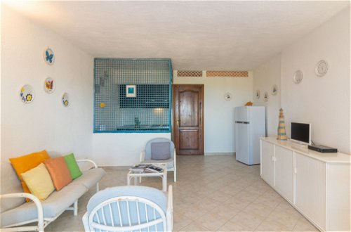 Photo 6 - Appartement de 2 chambres à Olbia avec jardin et vues à la mer