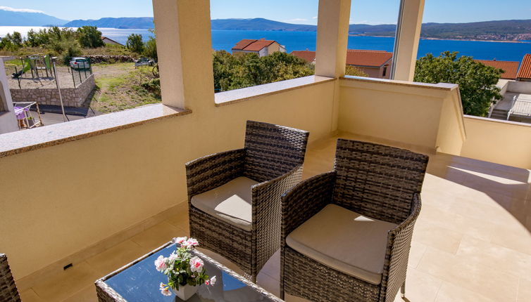 Foto 1 - Apartamento de 1 habitación en Crikvenica con jardín y vistas al mar