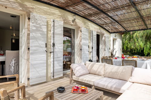 Photo 3 - Maison de 4 chambres à Saint-Cyr-sur-Mer avec piscine privée et vues à la mer