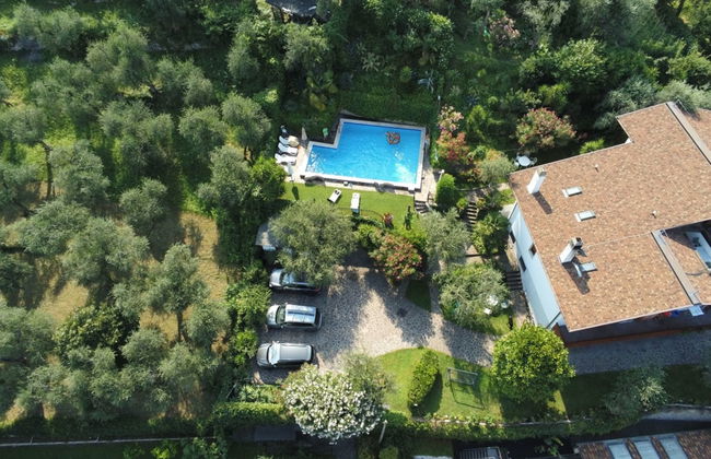 Apartamento de 2 quartos em Brenzone sul Garda com piscina e jardim - Foto 22