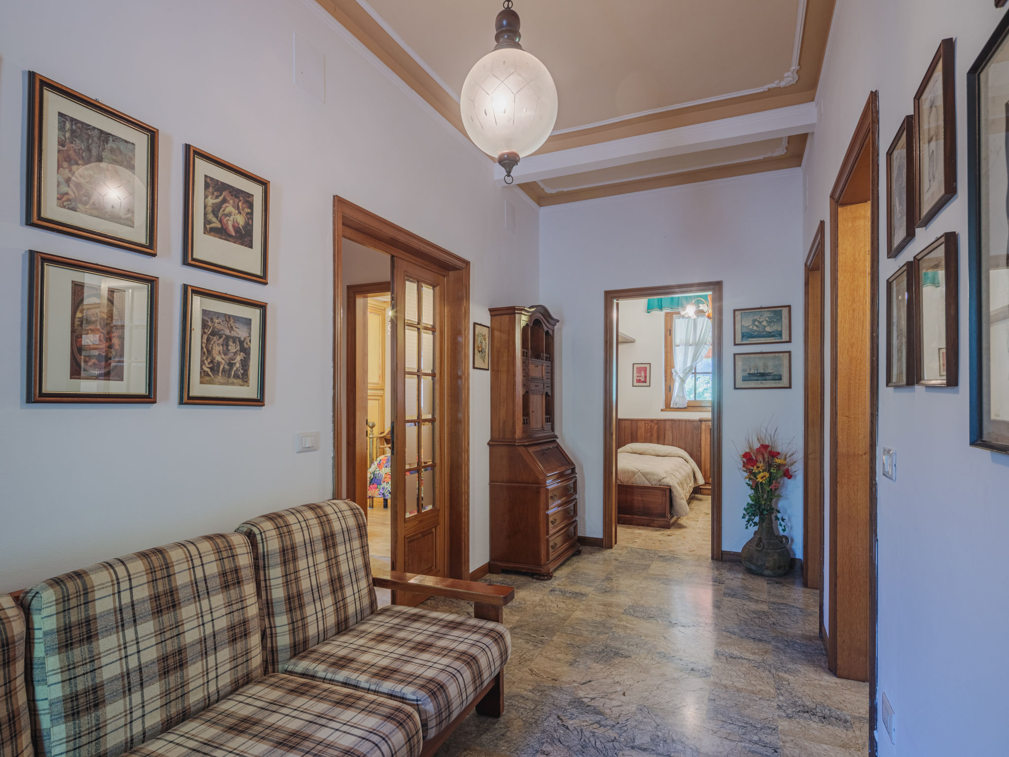 Photo 13 - 3 bedroom Apartment in Camaiore with garden and terrace