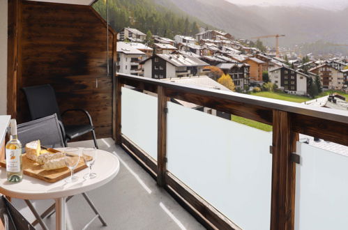 Foto 23 - Apartamento de 2 habitaciones en Zermatt con vistas a la montaña