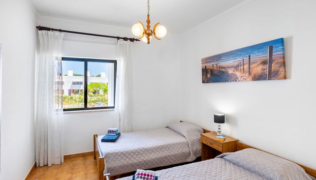 Apartamento de 3 quartos em Lagoa com piscina e jardim - Foto 5