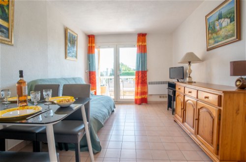Photo 10 - 1 bedroom Apartment in Fréjus with swimming pool and sea view