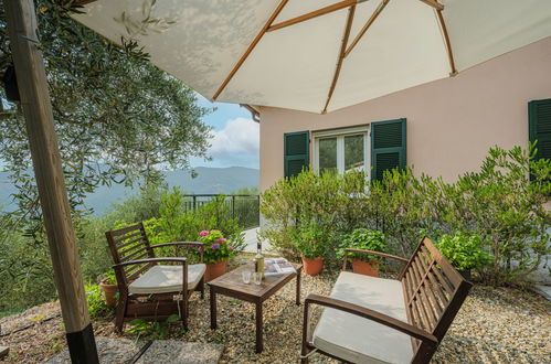 Photo 2 - Maison de 2 chambres à Sestri Levante avec jardin et terrasse