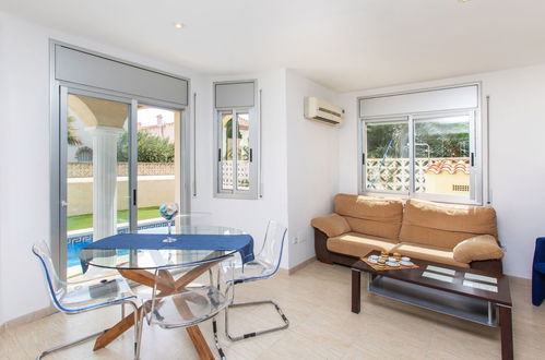 Photo 3 - 3 bedroom House in Mont-roig del Camp with private pool and garden