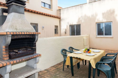 Photo 19 - Maison de 3 chambres à Mont-roig del Camp avec piscine privée et jardin