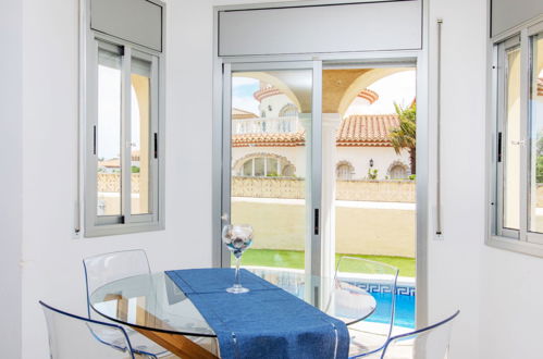 Photo 5 - 3 bedroom House in Mont-roig del Camp with private pool and sea view