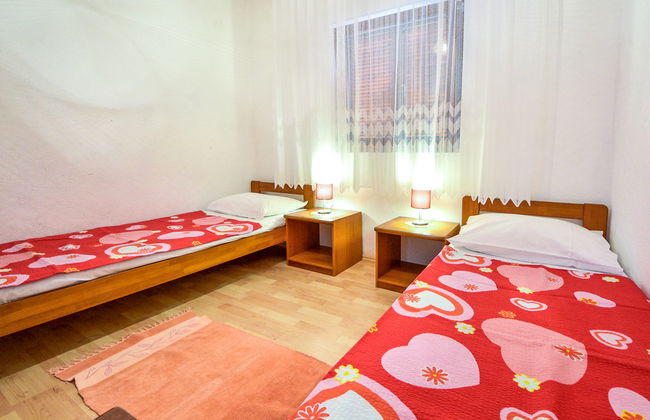 3 bedroom Apartment in Karlobag with terrace - Photo 5