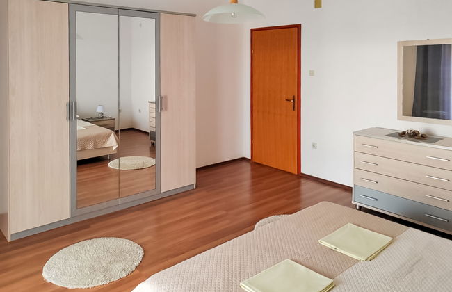 3 bedroom Apartment in Karlobag with terrace - Photo 12
