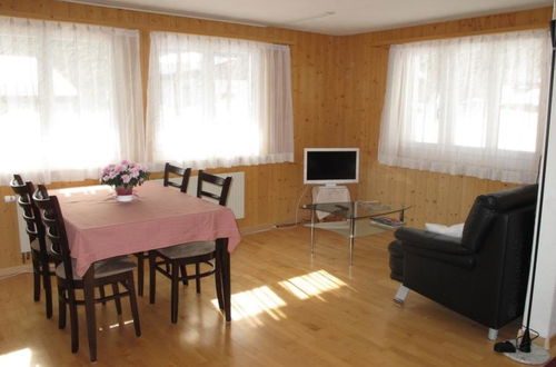 Photo 17 - 2 bedroom Apartment in Adelboden with garden