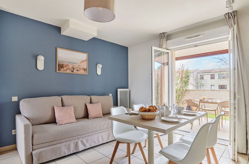 Photo 4 - Maison de 2 chambres à Aigues-Mortes avec piscine et terrasse