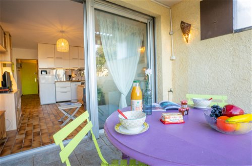 Foto 11 - Apartamento en Fréjus con jardín y vistas al mar