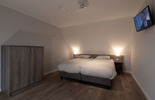 Casa de 4 quartos em Colijnsplaat com jardim e terraço - Foto 9