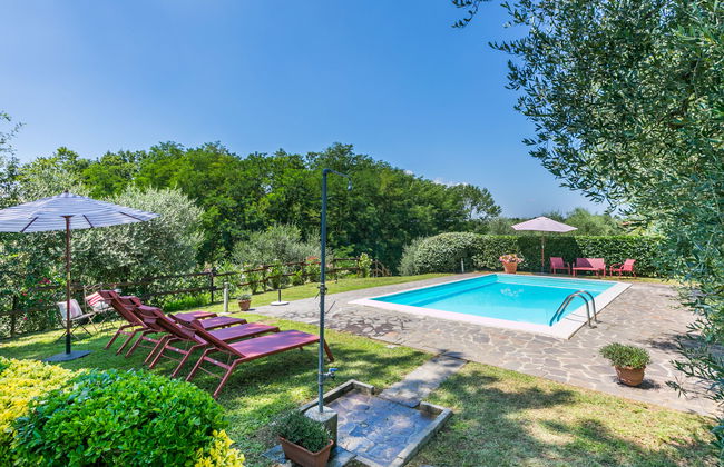 Casa de 3 quartos em Santa Maria a Monte com piscina privada e jardim - Foto 2